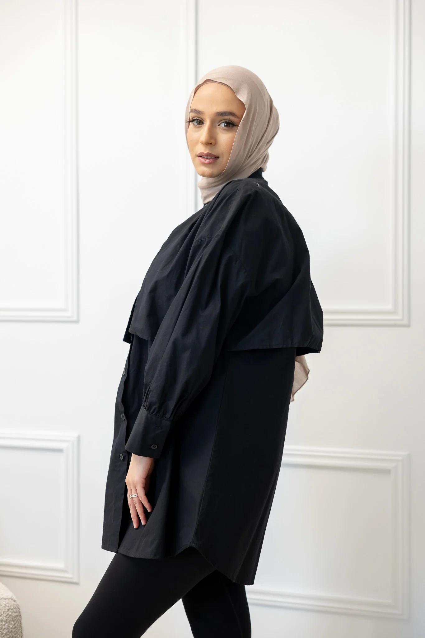 The Crescent Rilla Detailed Shirt - Image 11