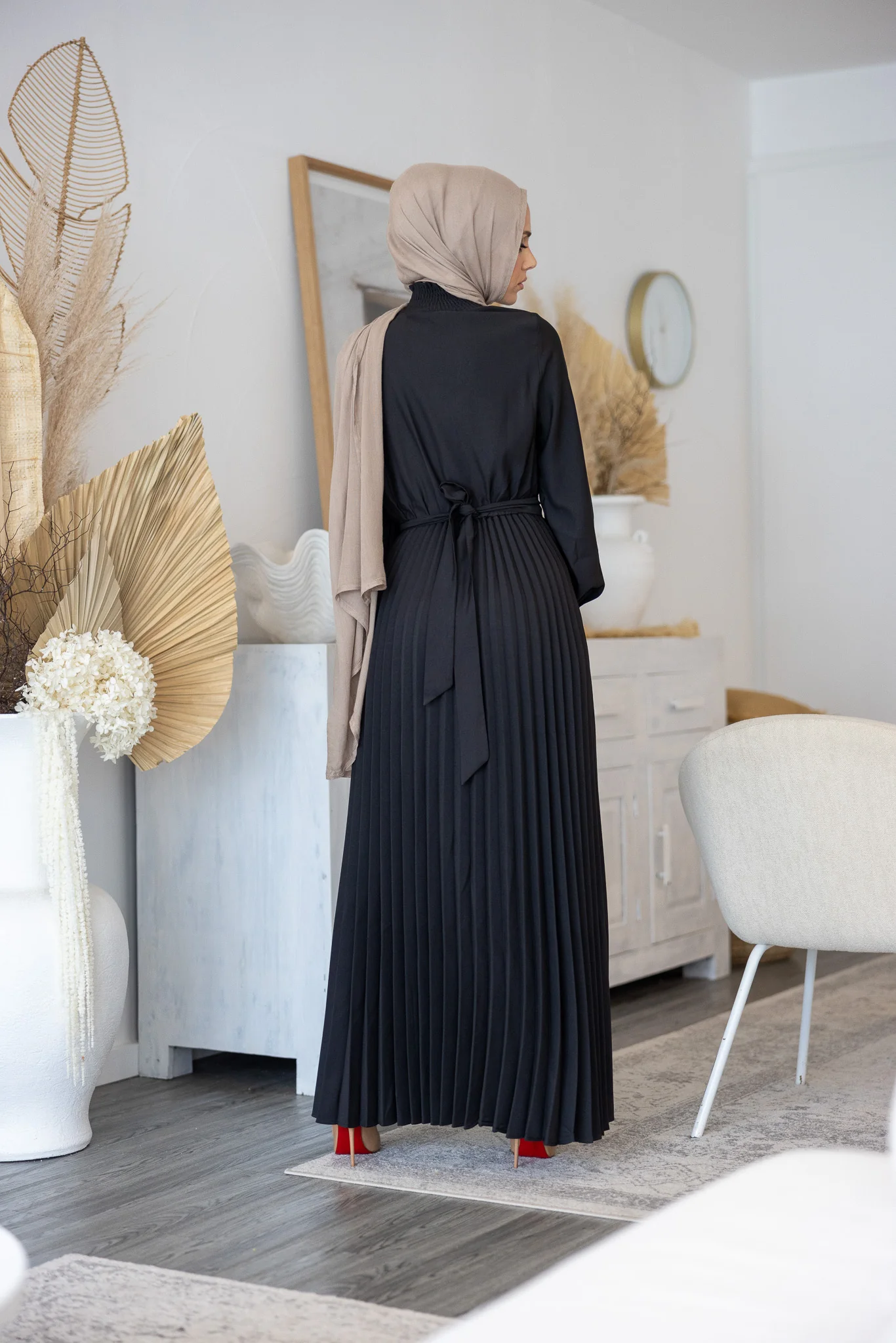 The Crescent Simona Detailed Pleat Dress - Image 8
