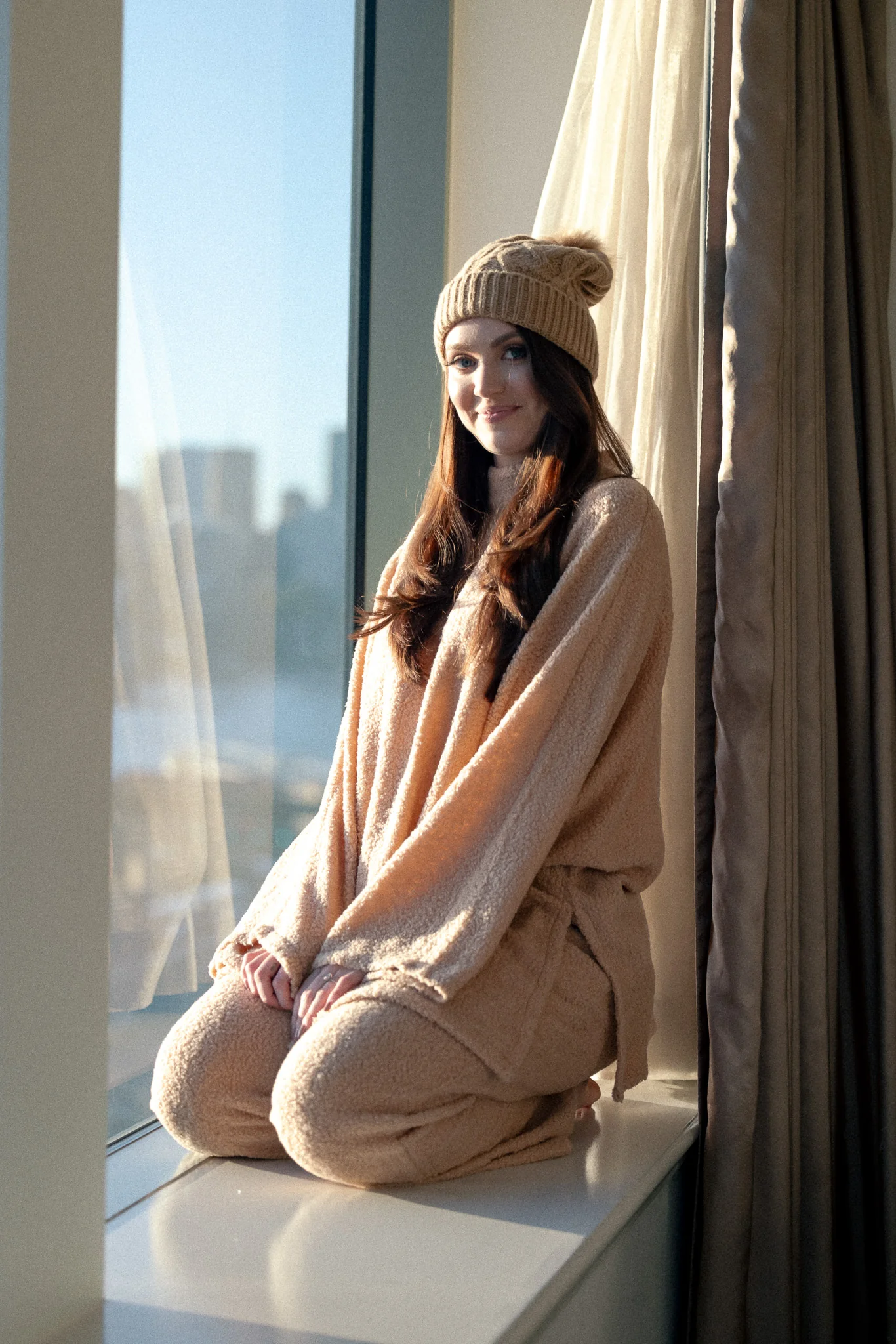 The Crescent Teddy Lounge Set - Image 12