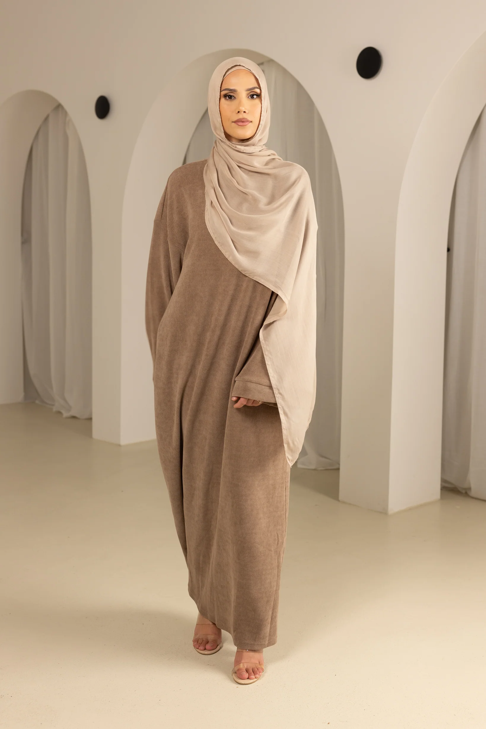 The Grand Raneem Abaya - Image 21