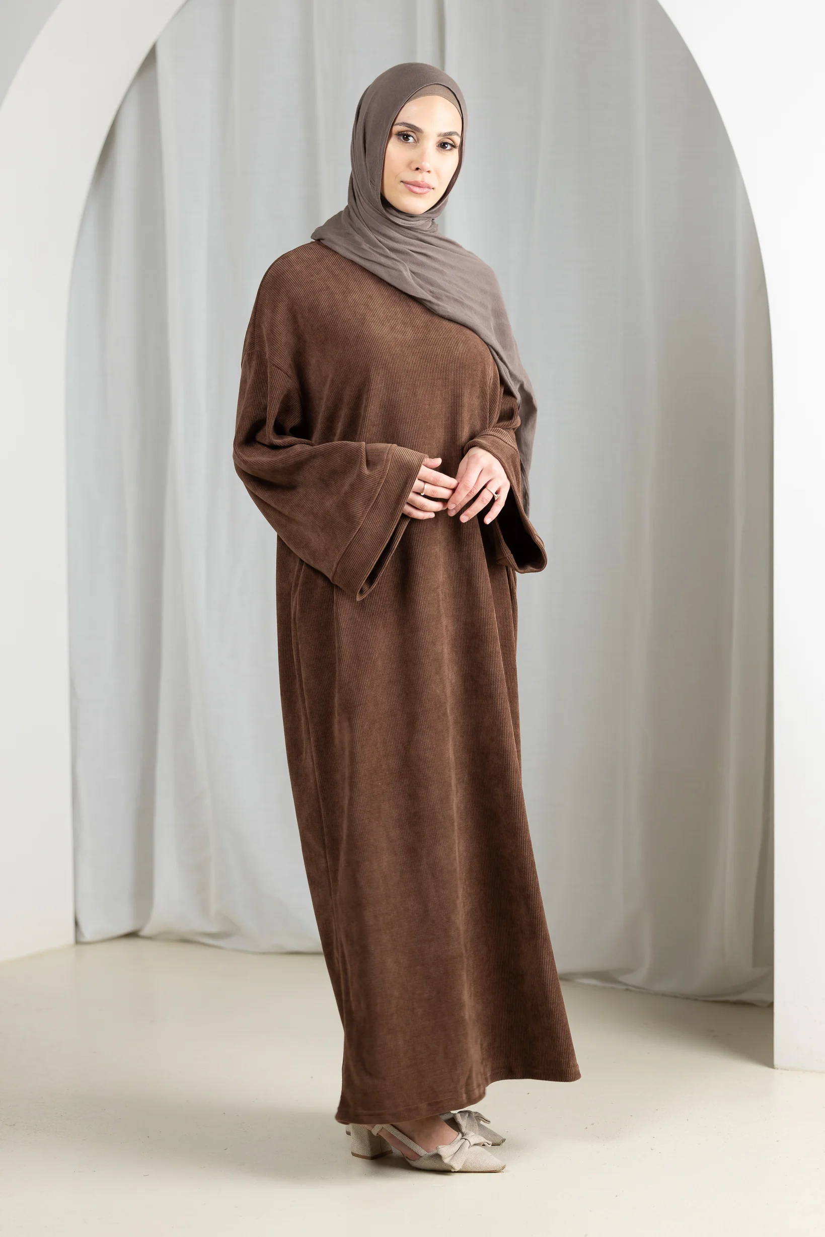 The Grand Raneem Abaya - Image 8