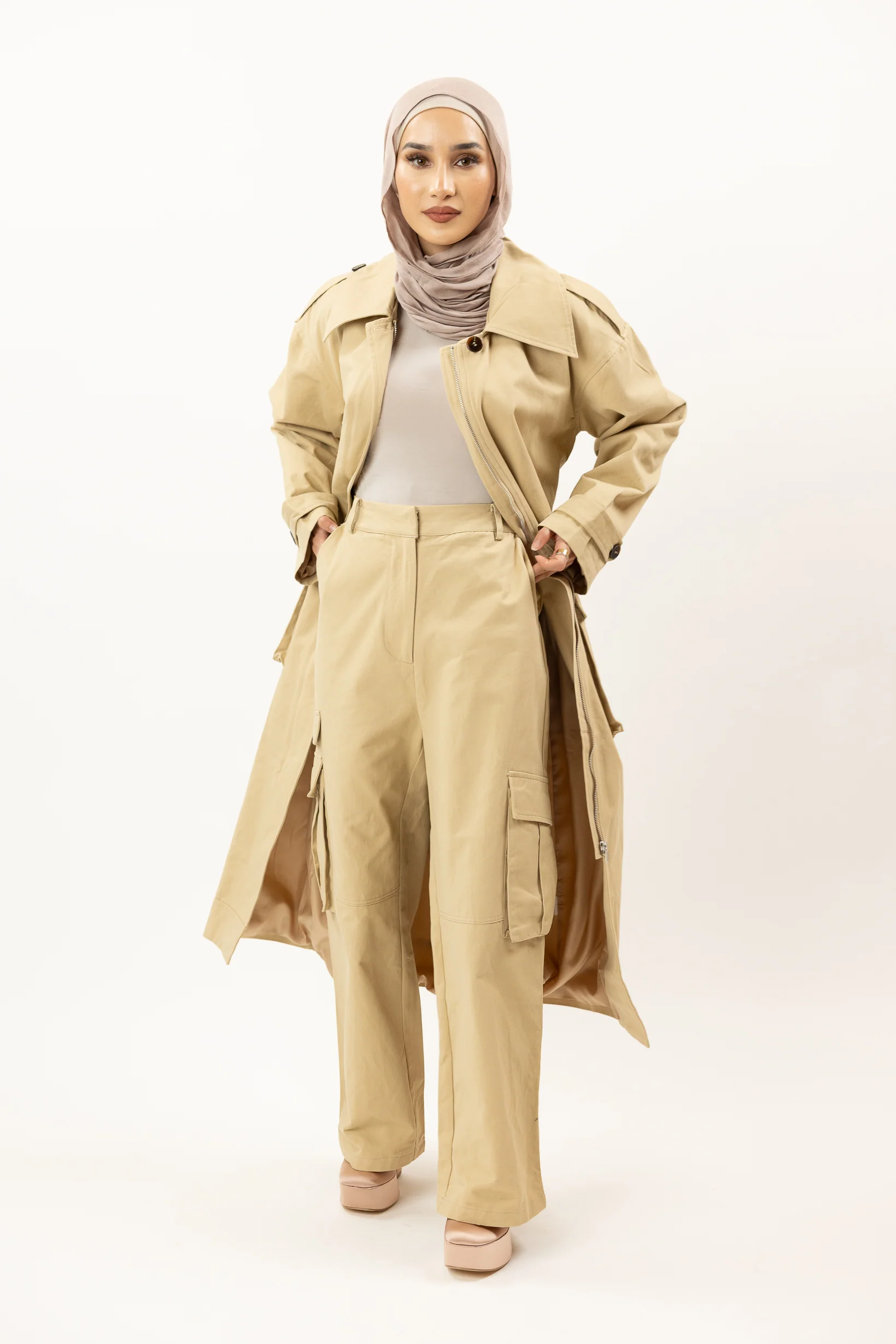 The Grand Rumer Cargo Pants - Image 3
