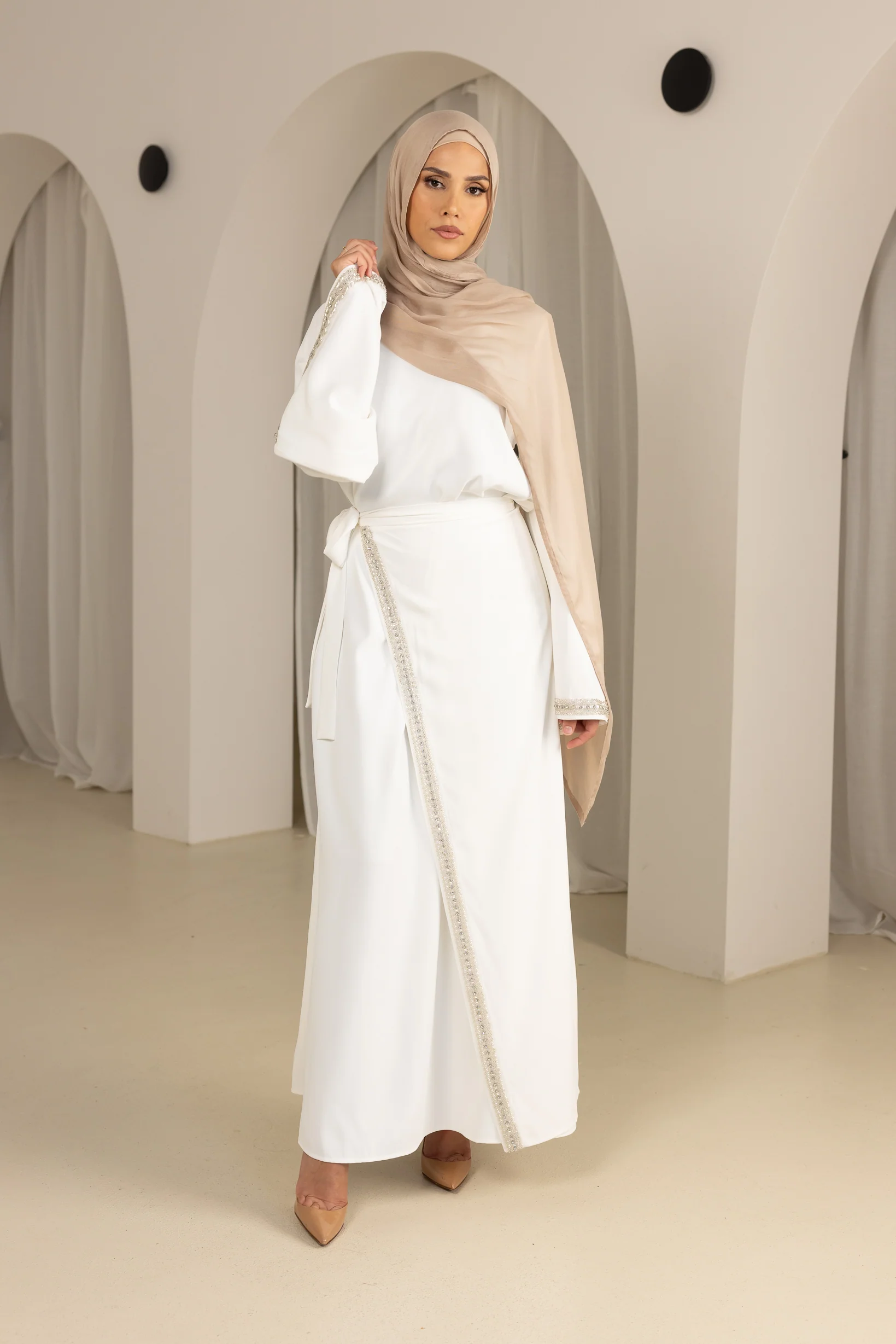 The Grand Tahani 2pc Detailed Dress - Image 2