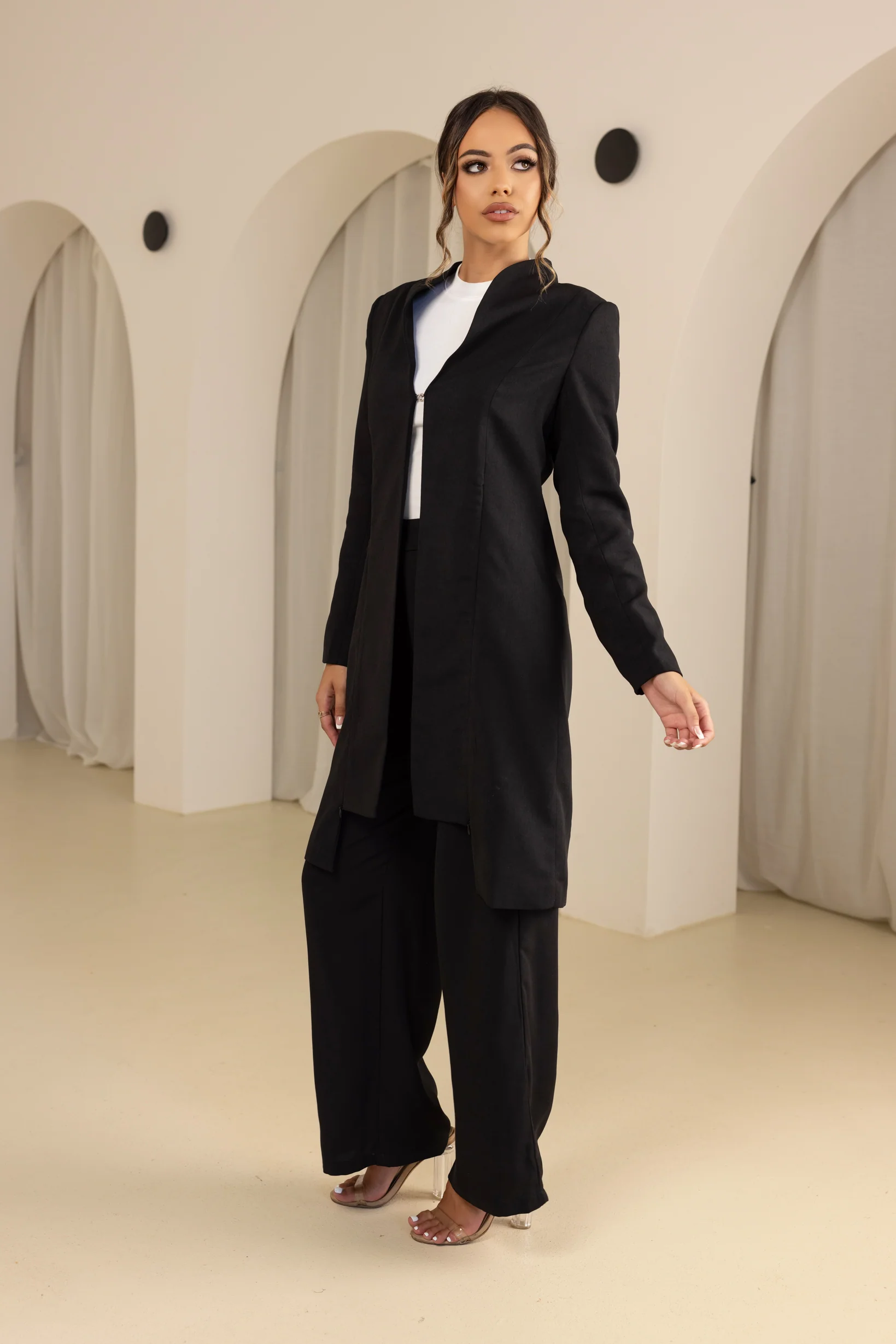 The Grand Tie Up Suit - Image 10