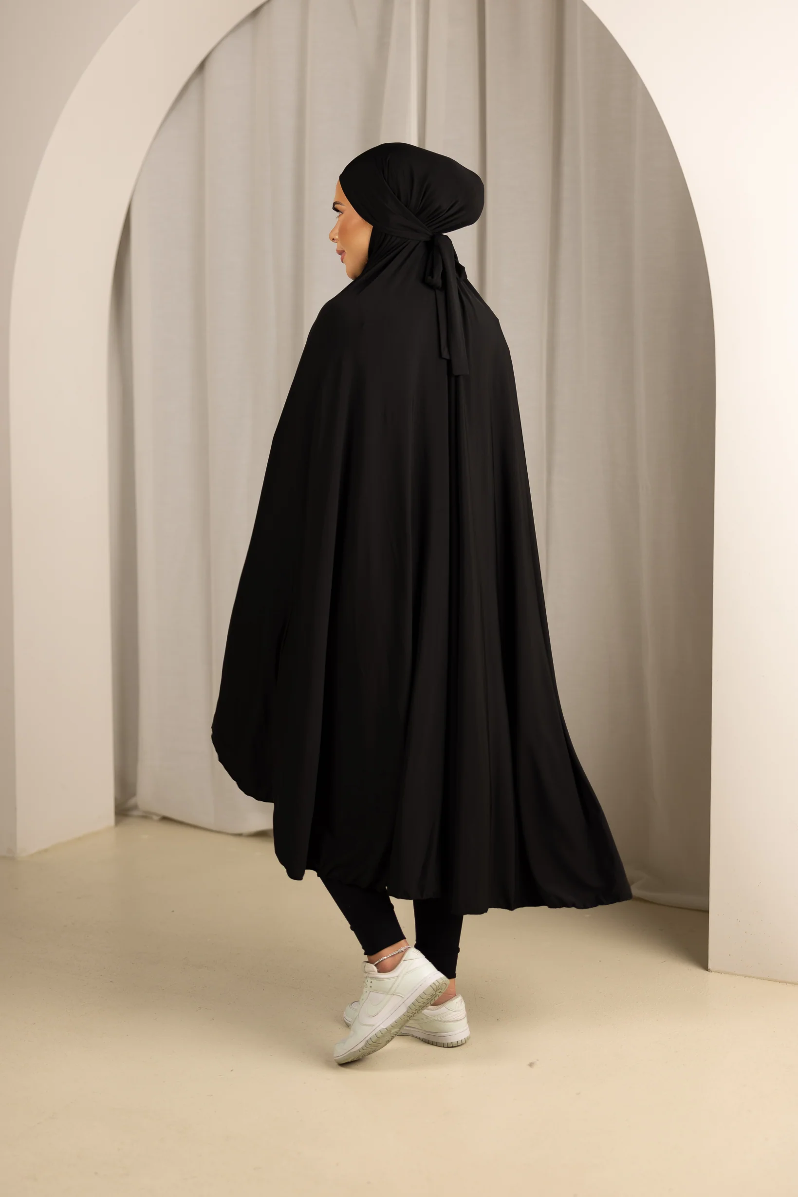 Tie Back Jilbab No Sleeves - Shades of Black - Image 2