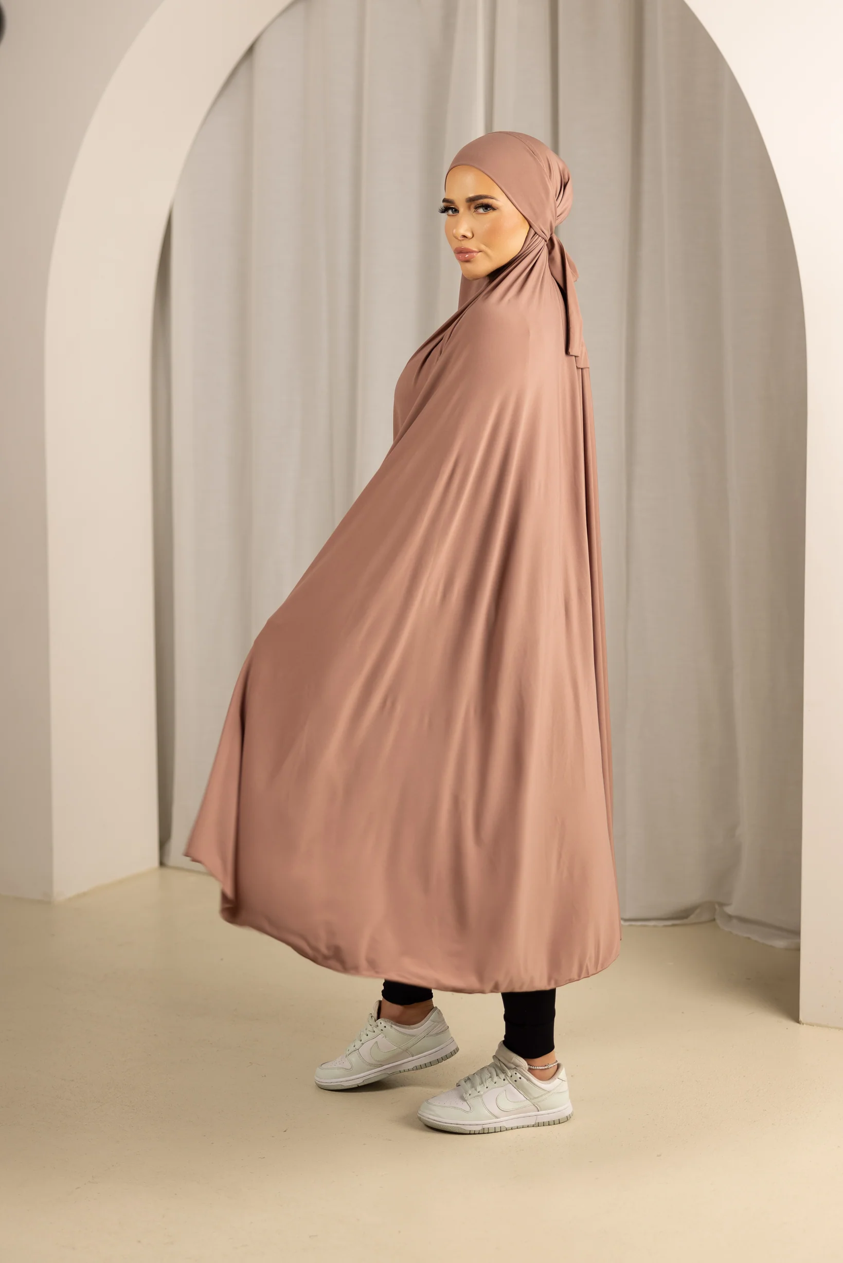 Tie Back Jilbab No Sleeves - Shades of Pink - Image 2