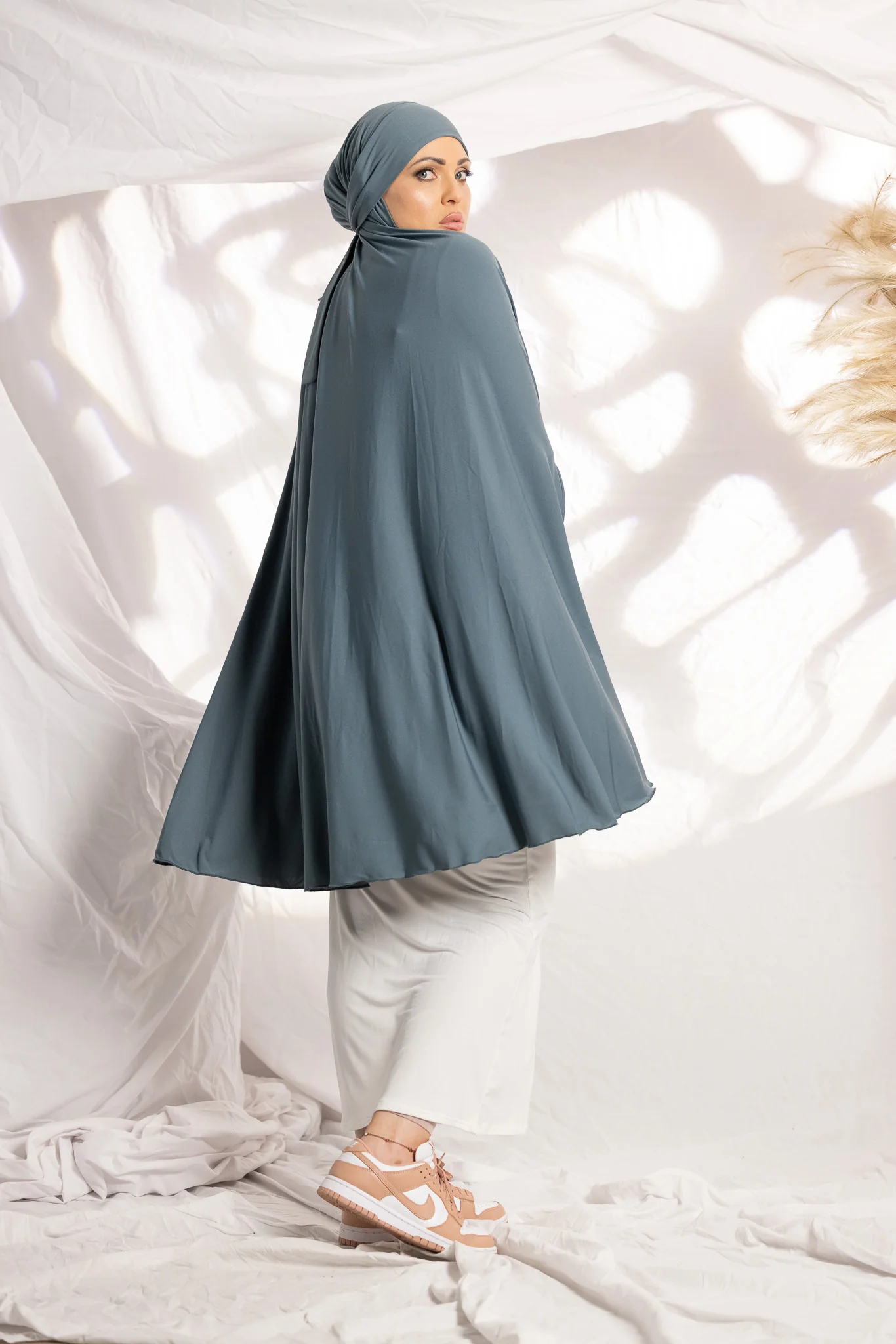 Tie Back Jilbab Sleeves - Shades of Blue - Image 10