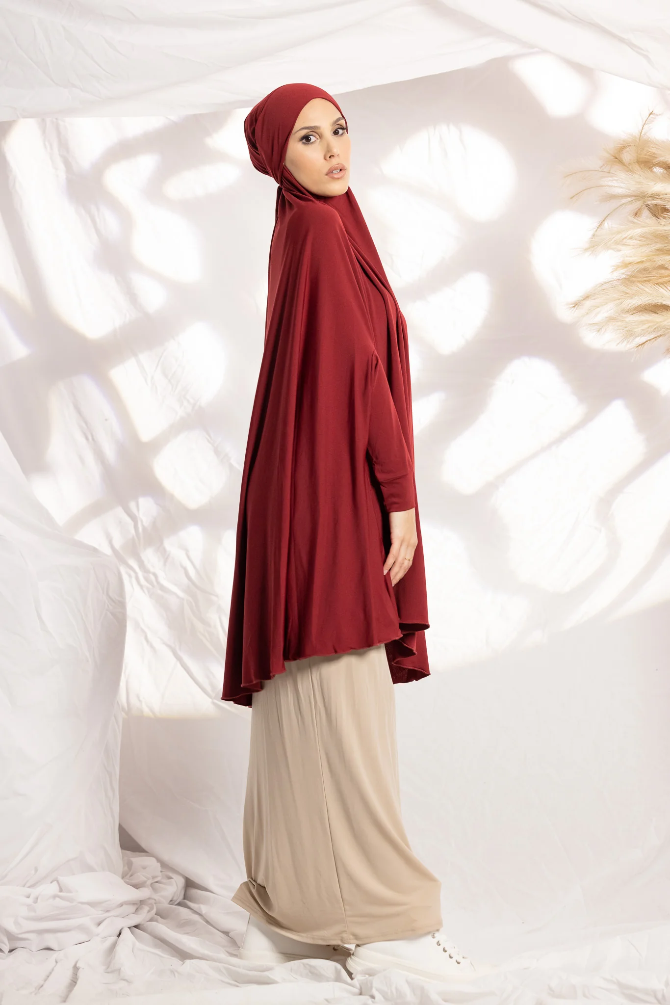 Tie Back Jilbab Sleeves - Shades of Red - Image 10
