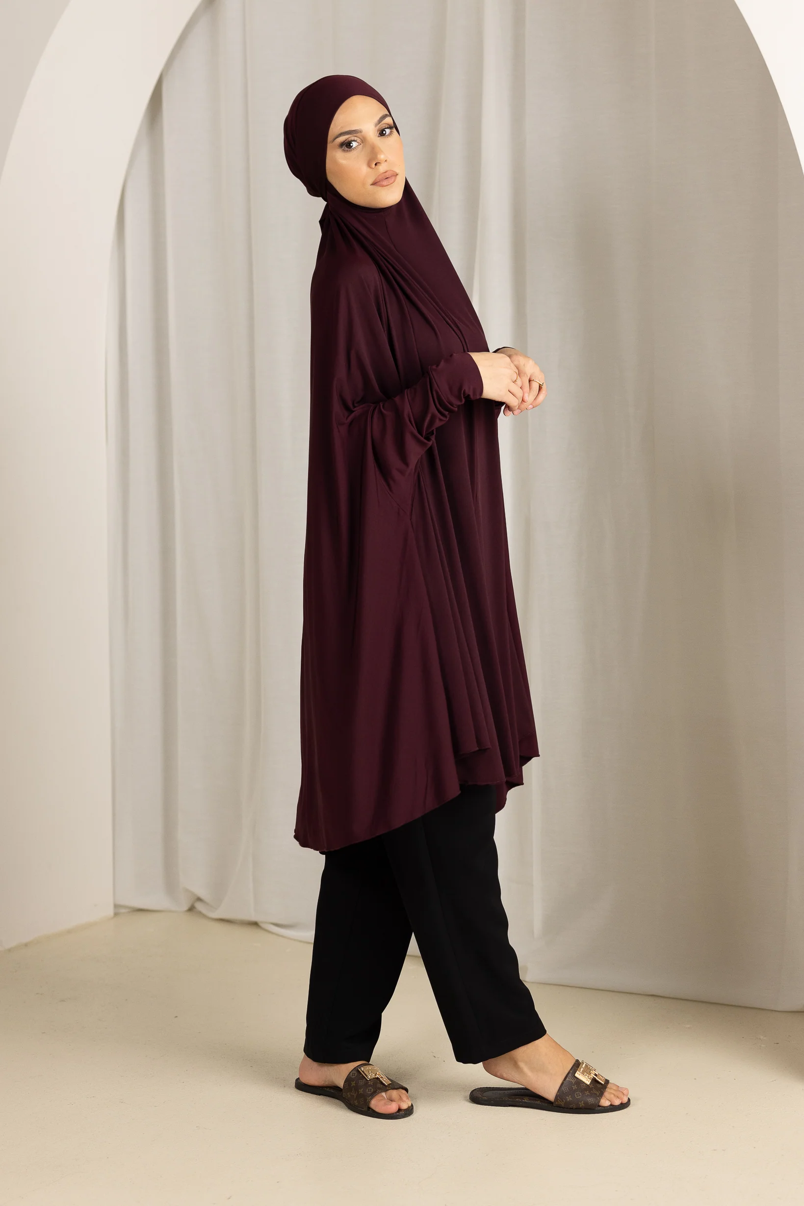 Tie Back Jilbab Sleeves - Shades of Red - Image 5