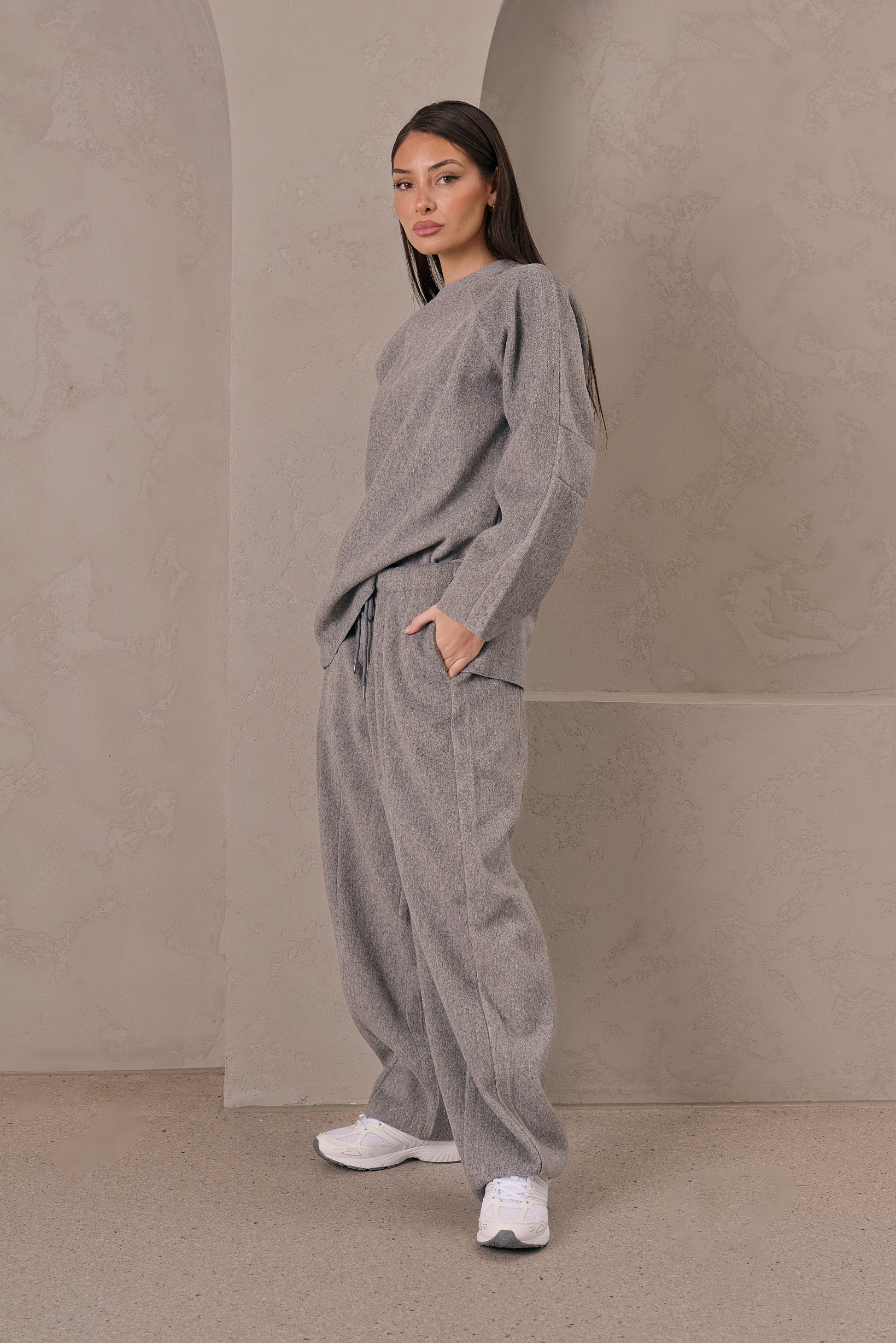 Velour Lounge Set - Image 9