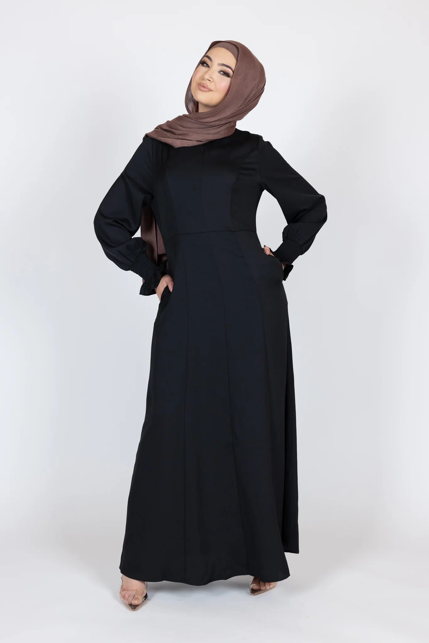 Vinisha Abaya - Image 9