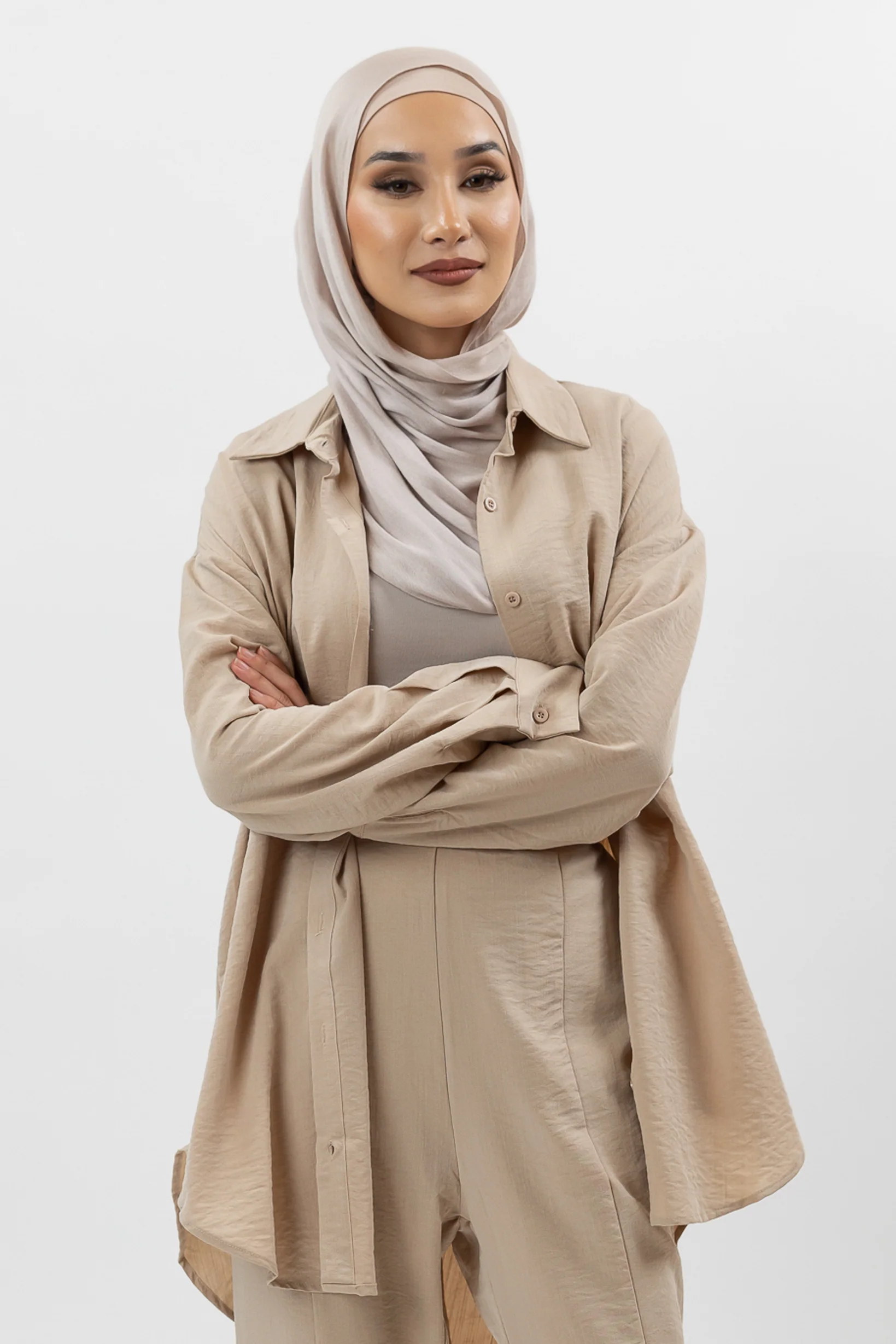 Zizi Knot Back Shirt - Image 2