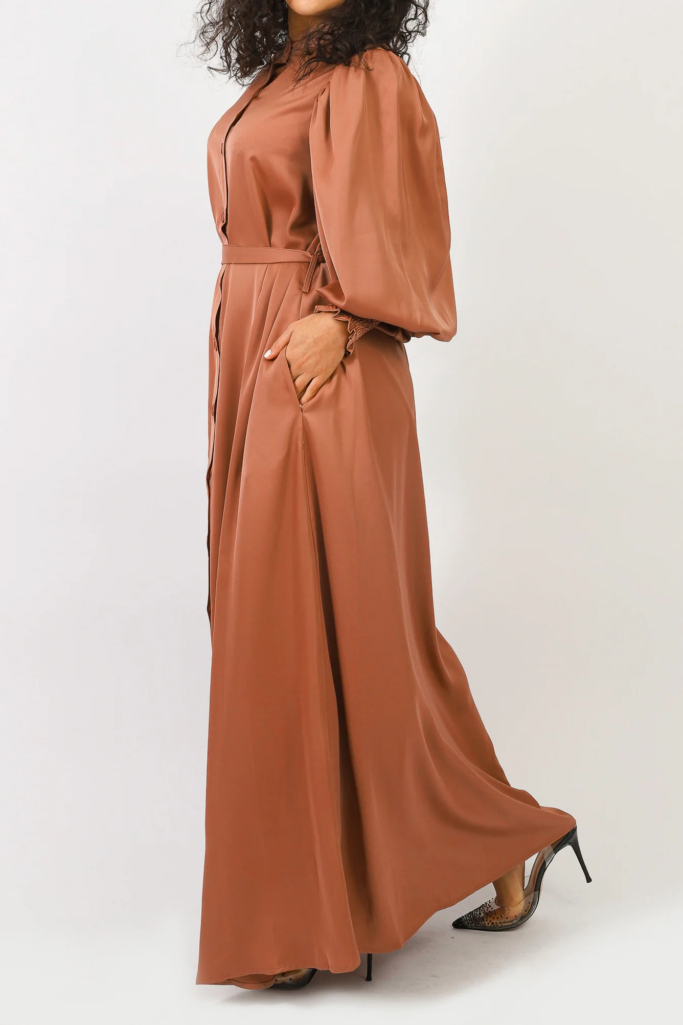 Zurini Button Down Abaya - Image 10