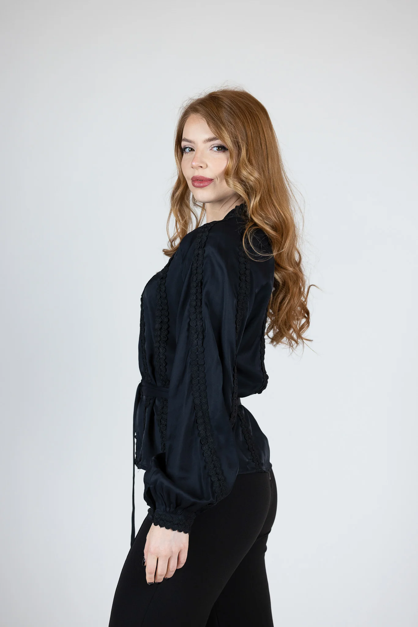 Zurini Detailed Blouse - Image 10